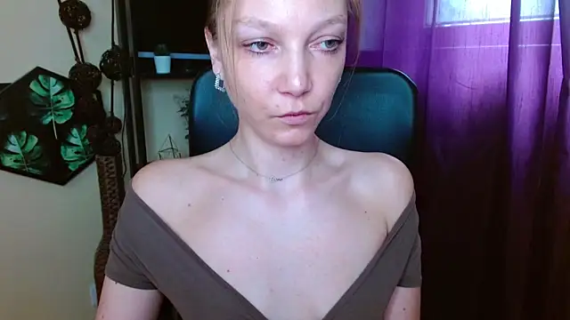 EmillyPlay Live XXX-chat