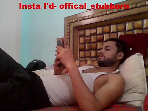 Chat XXX ao vivo de Stubborndesiboy