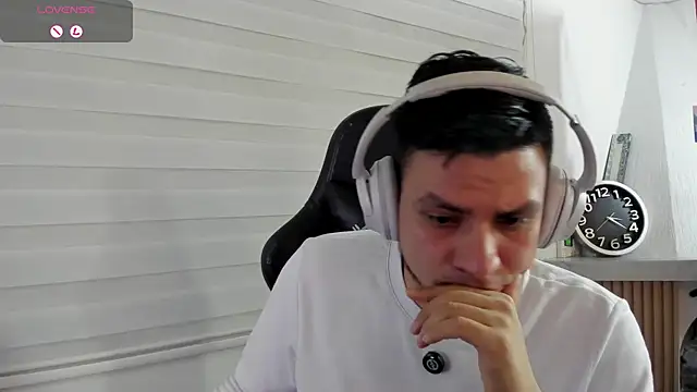 دردشة Rick_Adams الجنسية المباشرة