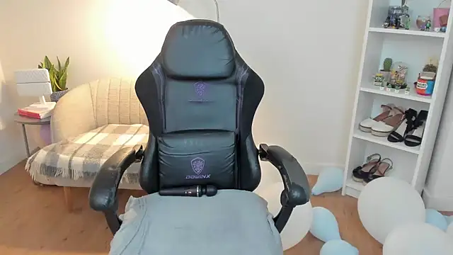 _BellaEvans_: онлайн-секс-чат