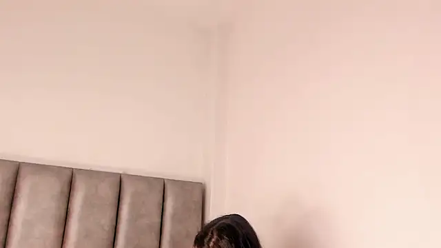 Katy_thompson_ Adlı Modelin Canlı XXX Sohbeti