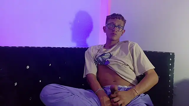 XXX chat uživo modela Damian_nix