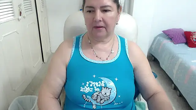 leonela_69's Live XXX Chat