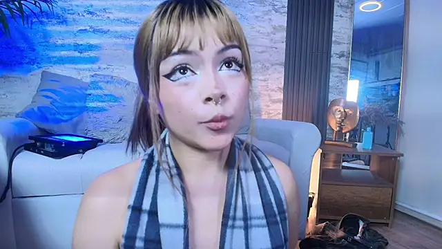 sakuramoss' Live XXX Chat