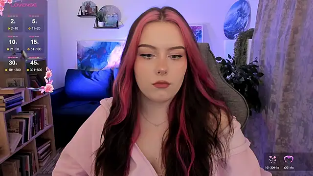 CoraMiel Live XXX-Chat