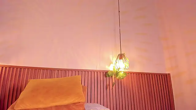 XXX chat uživo modela daphne_courtis