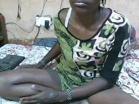 SEXY-NAIMA live XXX chat