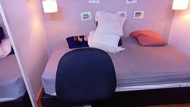 kiara_evanss' Live XXX Chat