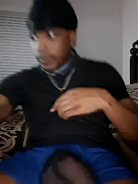 XXX chat uživo modela bigboytoy912