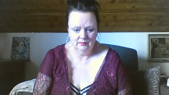 TiffanyMature – Naživo XXX chat