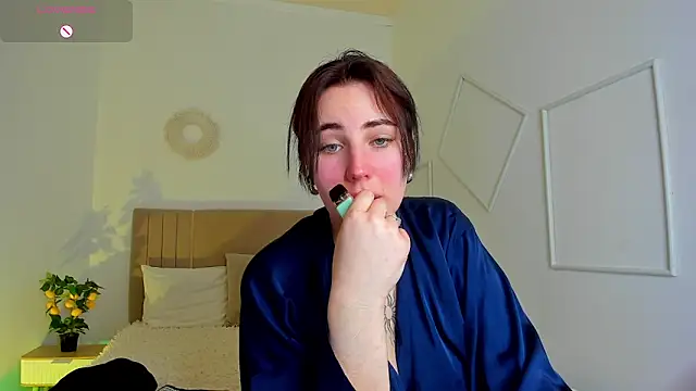 Kittycat_meooow 即時 XXX 聊天