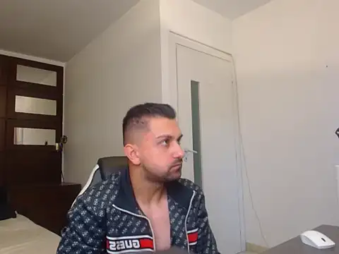 XXX chat uživo modela BryceReign