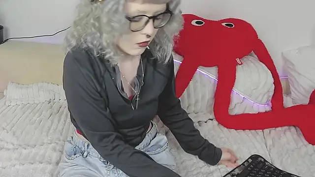 EdythElswick 现场XXX聊天