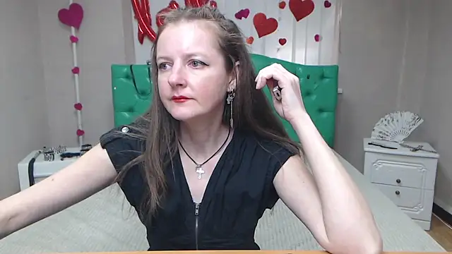XXX chat uživo modela MeganPirs