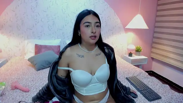 Laurent_Brm Adlı Modelin Canlı XXX Sohbeti