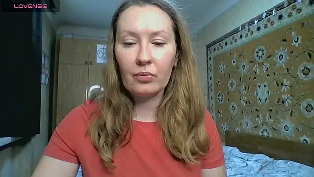 AnnaXLovers Adlı Modelin Canlı XXX Sohbeti