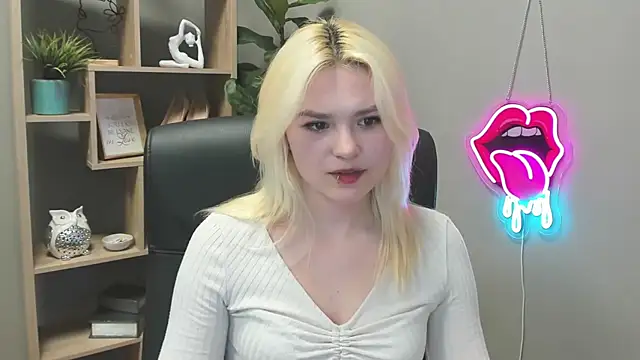 SweetLilyxo Adlı Modelin Canlı XXX Sohbeti