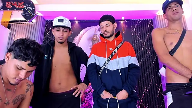 Show webcam de the_knights_of_the_night_