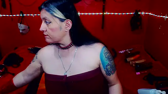 MATURE_Randy Adlı Modelin Canlı XXX Sohbeti