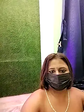 LoveLy-Soneya Adlı Modelin Web Kamerası Şovu