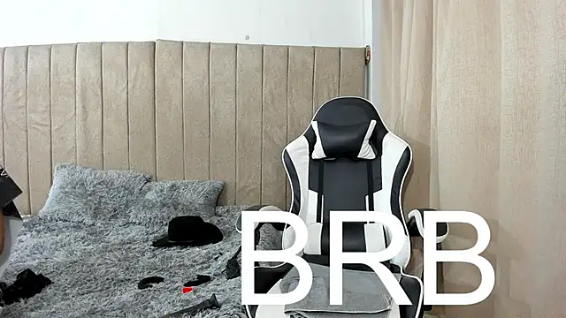 Онлайн чат XXX pipe_hot04