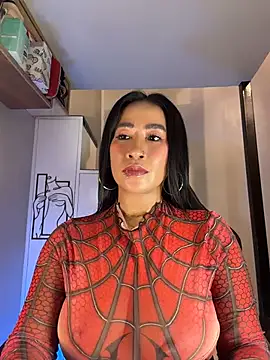 Chat +18 de AsianMilfSheryl ao vivo