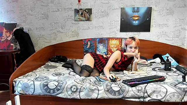 Chat +18 de KagamiTayga ao vivo