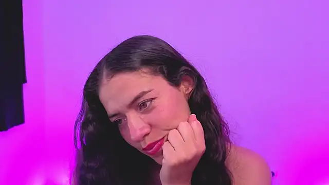 daniela_rivasthl Adlı Modelin Canlı XXX Sohbeti