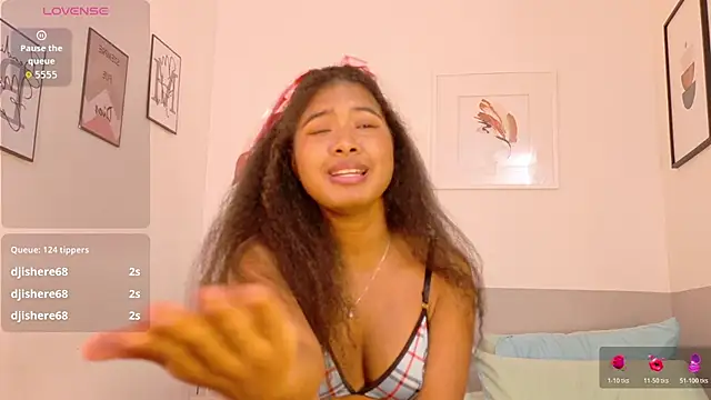 XXX chat uživo modela shyblacksweetiee