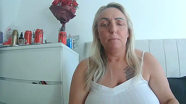 theblondecocklover's Webcam Show