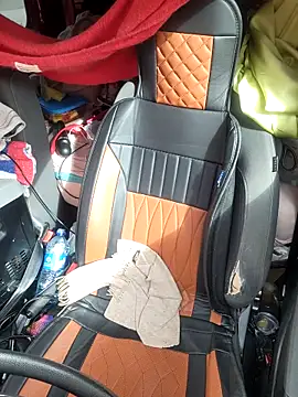 Hot-Muci 在線直播表演