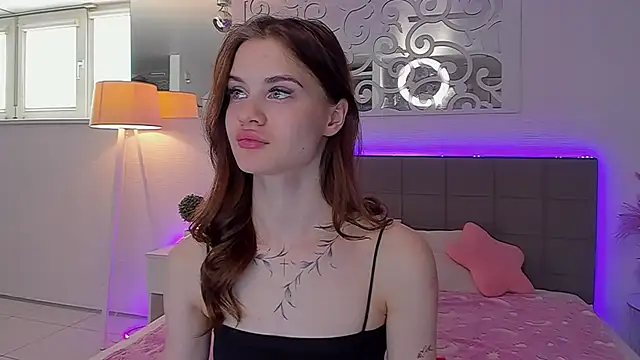 LuisaCloverのライブXXXチャット