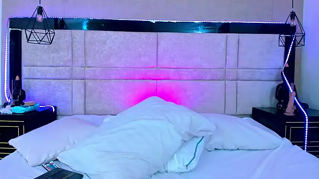 Chat +18 de CloheBell ao vivo