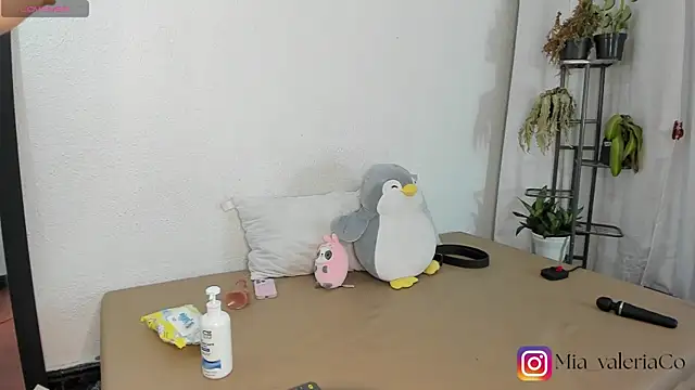 Mia-Valeria-: απευθείας συνομιλία ΧΧΧ