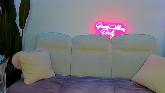 Cassy-Foxy live XXX chat