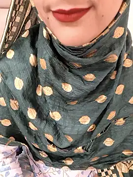 Indian-AleenaのライブXXXチャット