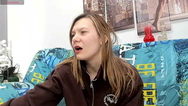 Chat +18 de Sunny_Sammy ao vivo