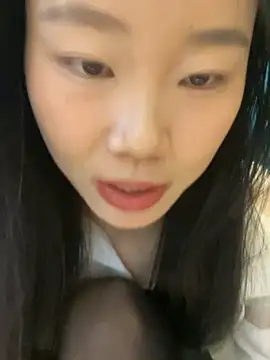 ZHJKS9988's Live XXX Chat