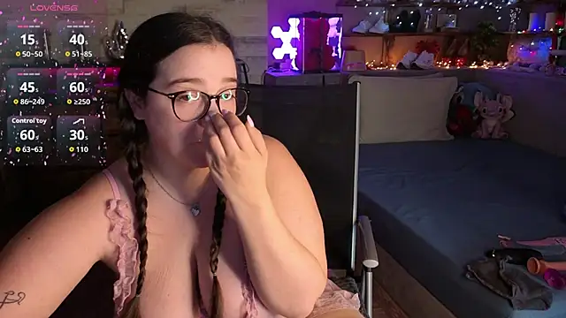 Kimberly-CapriceのライブXXXチャット