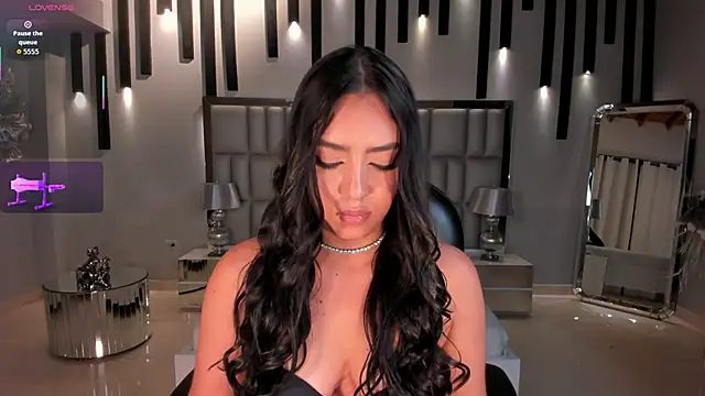 Živý XXX chat SophieLanne