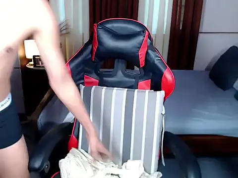 drinkmycumx's Webcam Show