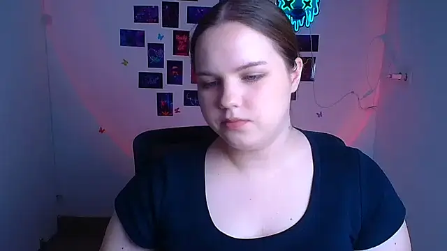 Chat +18 de Kitty_Mia_Kitty ao vivo