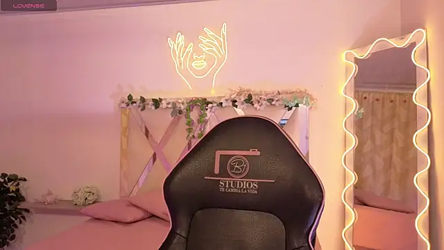 Czat XXX na żywo – SABRIINA_TAY