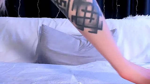 Eva_Re লাইভ XXX চ্যাট