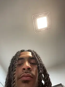 Mellyj053 Show Webcam