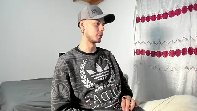 Show de Vlad__night na webcam