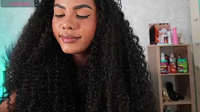 Chat XXX ao vivo de HOTBLACKANDWHITE2