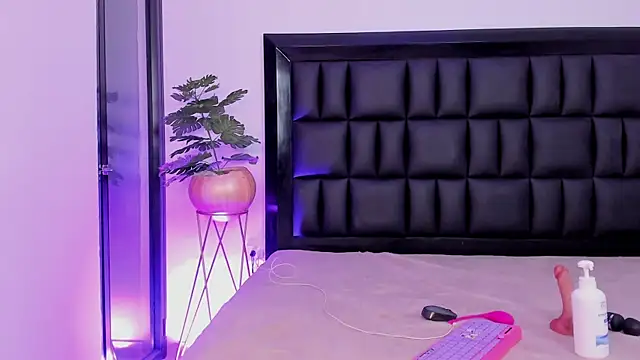 mia_roosee1 Live XXX-Chat