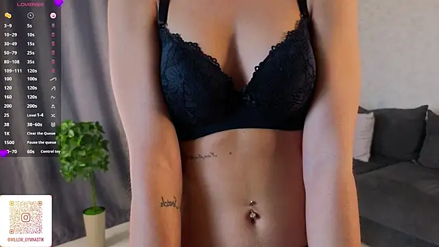 NaughtySeraphine Live XXX-Chat