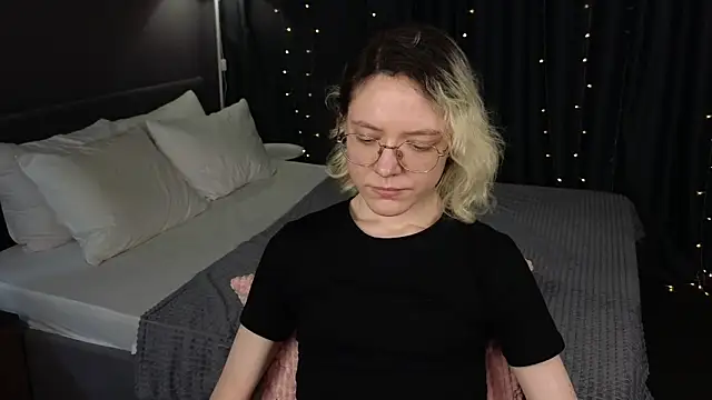 XXX chat uživo modela HottoKori